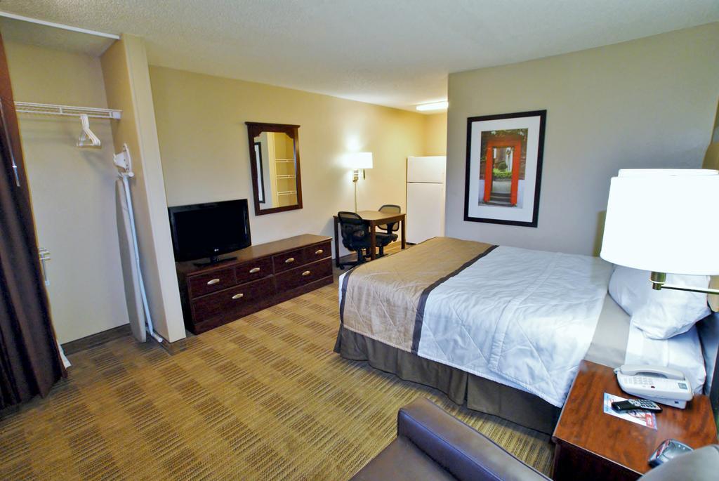 Extended Stay America Suites - St Louis - Westport - E Lackland Rd Maryland Heights Buitenkant foto